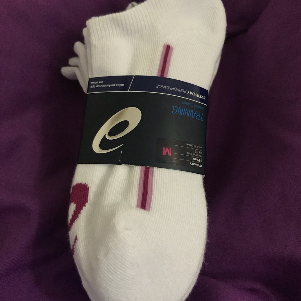 ASICS no show training socks